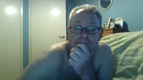 Snapshot of s536sny18 chatting on 04/26/26, 04:15 s536sny18 online show from 04/26/26, 04:15