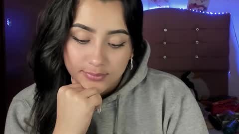 Snapshot of s_demoni1 chatting on 12/21/24, 01:26 S H A R O N model independient online show from 12/21/24, 01:26