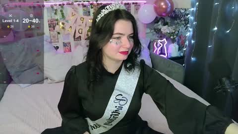 Snapshot of s_katekisa_ss chatting on 12/07/24, 08:38 Kate online show from 12/07/24, 08:38