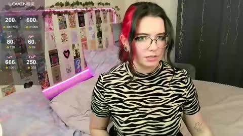 Snapshot of s_katekisa_ss chatting on 02/26/25, 02:14 Kate online show from 02/26/25, 02:14