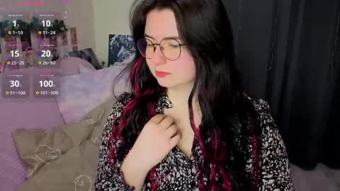 Snapshot of s_katekisa_ss chatting on 04/13/26, 12:49 Kate online show from 04/13/26, 12:49