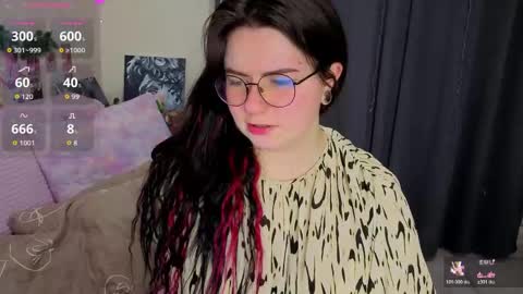 Snapshot of s_katekisa_ss chatting on 04/13/26, 09:20 Kate online show from 04/13/26, 09:20