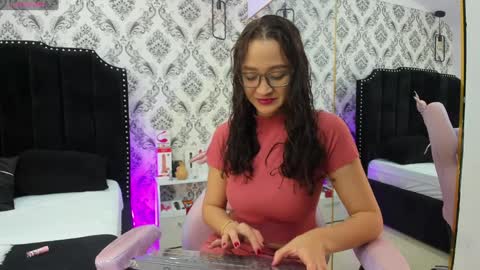 Saara Brown online show from 02/02/25, 12:35