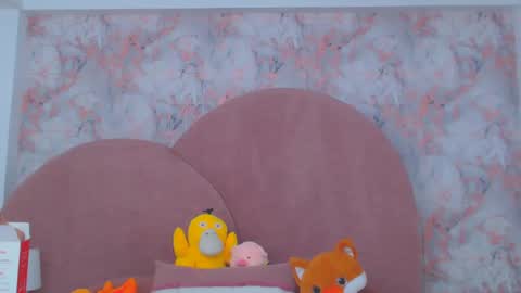 Saara Brown online show from 02/04/25, 07:11