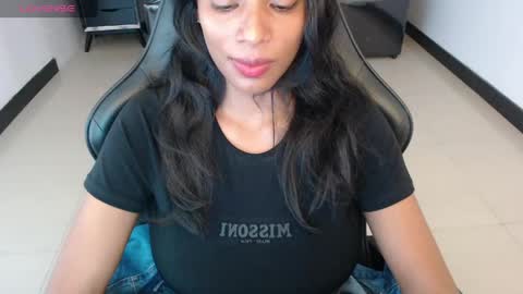 Snapshot of saara_ch1 chatting on 04/24/26, 07:49 saara_ch1 online show from 04/24/26, 07:49