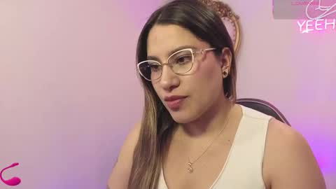 saaya_tay online show from 11/20/25, 03:18