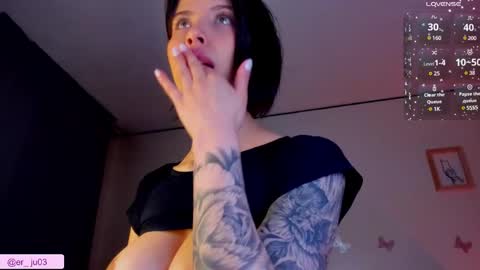 Snapshot of sabi_wii chatting on 02/11/25, 10:26 ig er ju03 online show from 02/11/25, 10:26