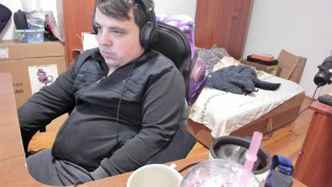 1141323  my Lord Mister Max   moms treasure online show from 01/02/25, 04:41