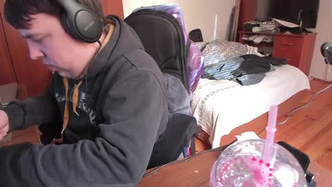 1141323  my Lord Mister Max   moms treasure online show from 01/07/25, 09:18