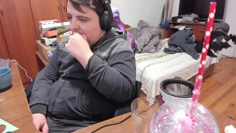 1141323  my Lord Mister Max   moms treasure online show from 01/15/25, 05:40