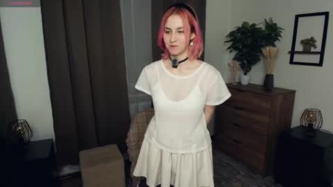 Snapshot of sabr1naa chatting on 12/03/25, 08:45 Sabrina online show from 12/03/25, 08:45