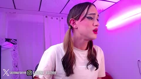 Snapshot of sabriina_fox999 chatting on 09/16/25, 03:13 sabrina fox online show from 09/16/25, 03:13