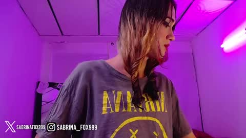 Snapshot of sabriina_fox999 chatting on 09/26/25, 07:07 sabrina fox online show from 09/26/25, 07:07