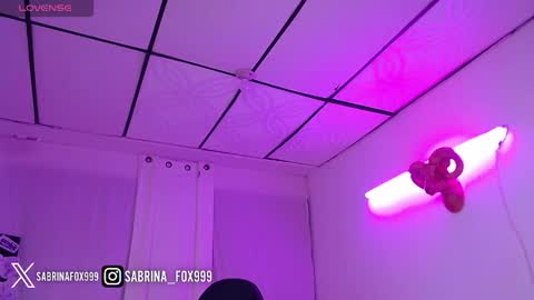 Snapshot of sabriina_fox999 chatting on 10/17/25, 03:42 sabrina fox online show from 10/17/25, 03:42