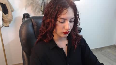 Snapshot of sabriinaa_fox chatting on 04/20/26, 04:21 sabriinaa fox online show from 04/20/26, 04:21