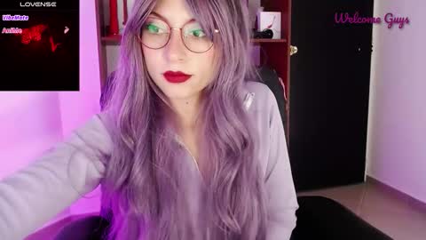 Sabrina online show from 11/11/25, 09:59