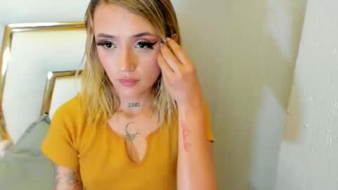 Snapshot of sabrina_cole chatting on 02/02/25, 12:46 . Sabrina Cole . online show from 02/02/25, 12:46