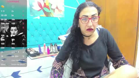 Snapshot of sabrina_dupont chatting on 10/28/25, 01:14 SABRINA online show from 10/28/25, 01:14