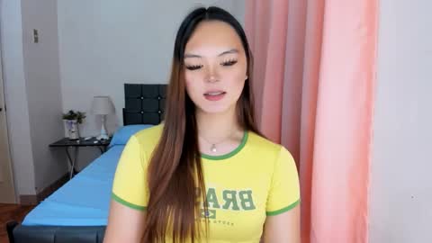 sabrina_hilson online show from 09/25/25, 04:00