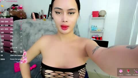 Snapshot of sabrina_inviting chatting on 05/20/26, 02:07 Sabrina online show from 05/20/26, 02:07