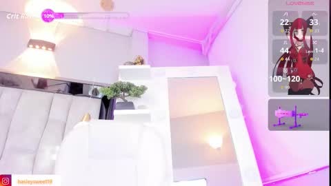 Snapshot of sabrina_keller19 chatting on 10/04/25, 11:58 Hasley online show from 10/04/25, 11:58