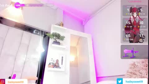 Snapshot of sabrina_keller19 chatting on 11/06/25, 11:04 Hasley online show from 11/06/25, 11:04