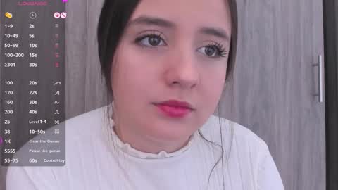 Snapshot of sabrina_lennox chatting on 03/19/26, 02:04 Sabrina Maria online show from 03/19/26, 02:04