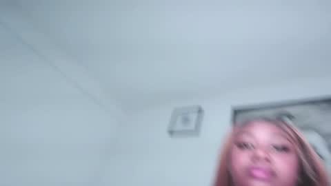 Snapshot of sabrina_mora chatting on 01/11/25, 02:58 Sabrina Mora online show from 01/11/25, 02:58