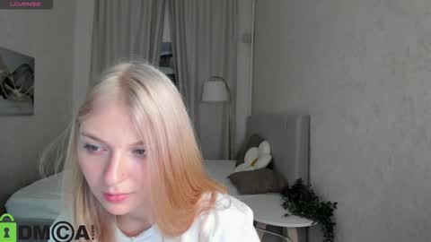 sabrina_moun online show from 09/26/25, 11:53