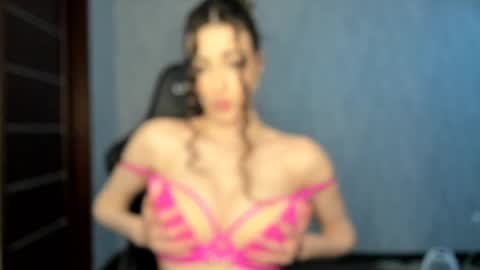 Snapshot of sabrina_mur chatting on 04/21/26, 01:50 sabrina_mur online show from 04/21/26, 01:50