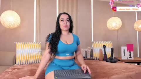 Snapshot of sabrina_shark chatting on 05/06/26, 02:19 Sabrina Shark online show from 05/06/26, 02:19