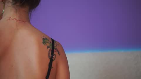  Sabrina  online show from 10/07/25, 09:34