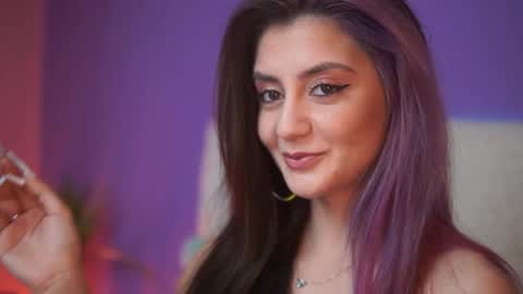  Sabrina  online show from 12/18/25, 09:21