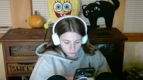 Sabrina online show from 11/12/25, 11:14