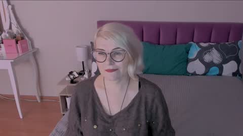 Sabrina MacMarren online show from 01/26/25, 06:49