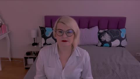 Sabrina MacMarren online show from 02/22/25, 08:50