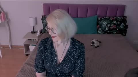 Sabrina MacMarren online show from 03/02/25, 07:23