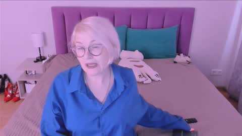 Sabrina MacMarren online show from 09/25/25, 02:54