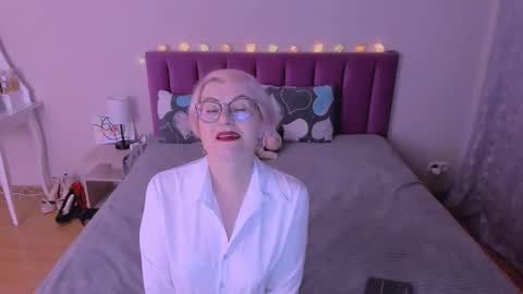 Sabrina MacMarren online show from 02/14/26, 05:53