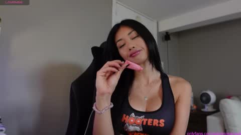 Snapshot of sabrinasarcade chatting on 09/19/25, 04:07 Sabrina online show from 09/19/25, 04:07