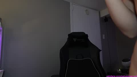 Snapshot of sabrinasarcade chatting on 10/23/25, 04:28 Sabrina online show from 10/23/25, 04:28