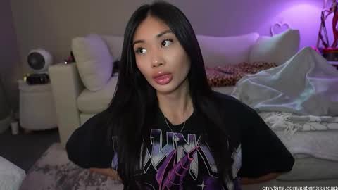 Snapshot of sabrinasarcade chatting on 10/25/25, 05:19 Sabrina online show from 10/25/25, 05:19