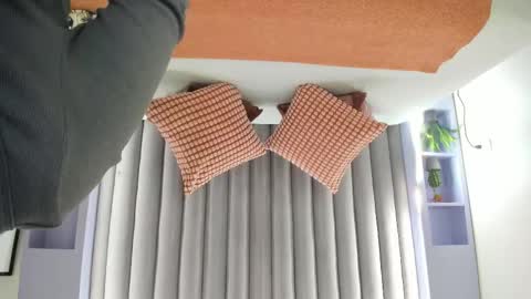 Snapshot of sabrinaspell_ chatting on 12/18/25, 11:38 S A B R I N A online show from 12/18/25, 11:38