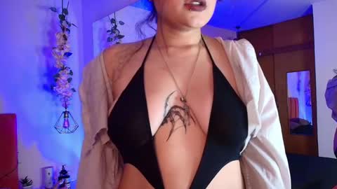 Sabrina  online show from 09/26/25, 11:36