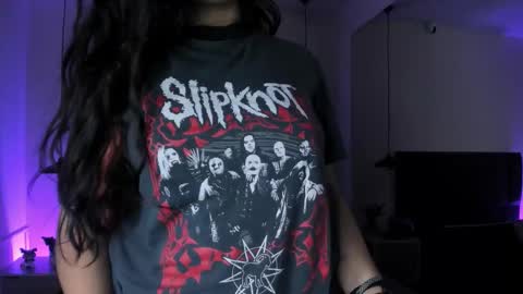 Snapshot of sabrinav_ chatting on 11/12/25, 11:32 Sabrina online show from 11/12/25, 11:32