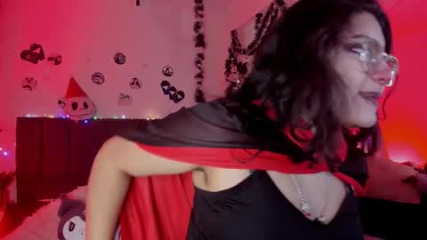 Snapshot of sabrinav_ chatting on 11/28/25, 11:24 Sabrina online show from 11/28/25, 11:24