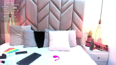 Snapshot of sabrinavantress chatting on 04/22/26, 06:27 Sabrina Vantress online show from 04/22/26, 06:27