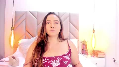 Snapshot of sabrinavantress chatting on 04/28/26, 04:39 Sabrina Vantress online show from 04/28/26, 04:39