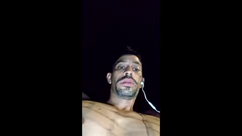 Snapshot of sabroso377 chatting on 04/27/26, 06:22 sabroso377 online show from 04/27/26, 06:22