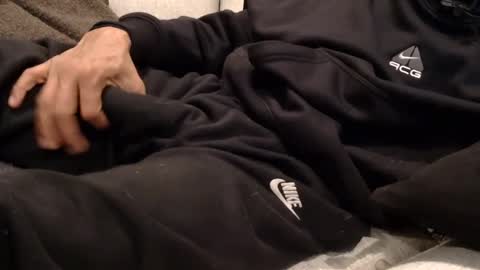 Dee online show from 01/19/25, 09:44